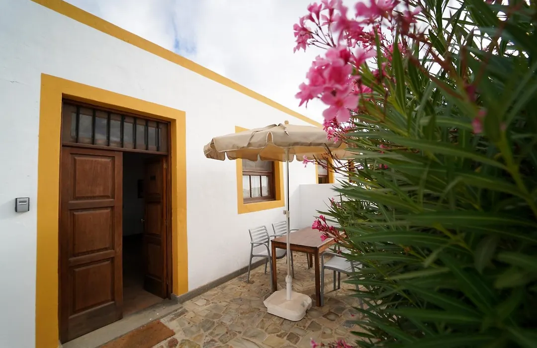 Casa Rural Villa Lola Y Juan-1